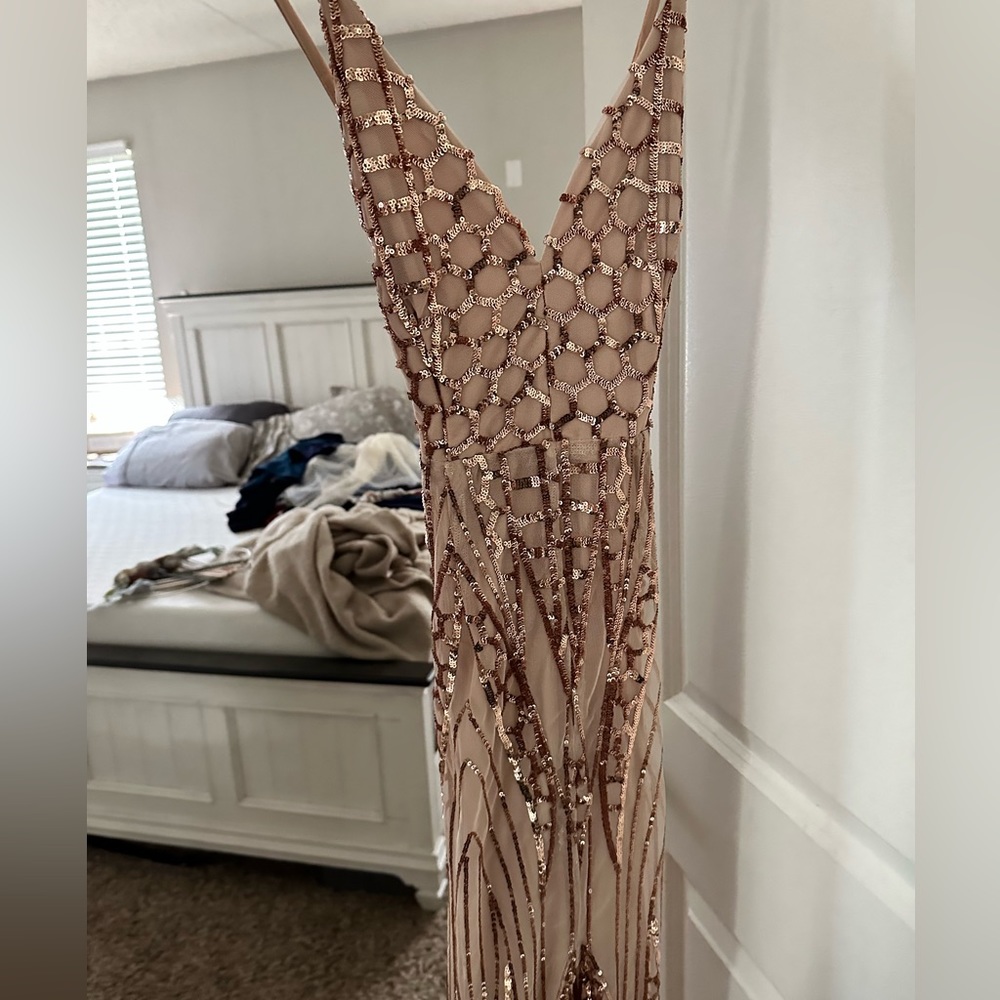 Brand new Windsor dress - Rose Gold